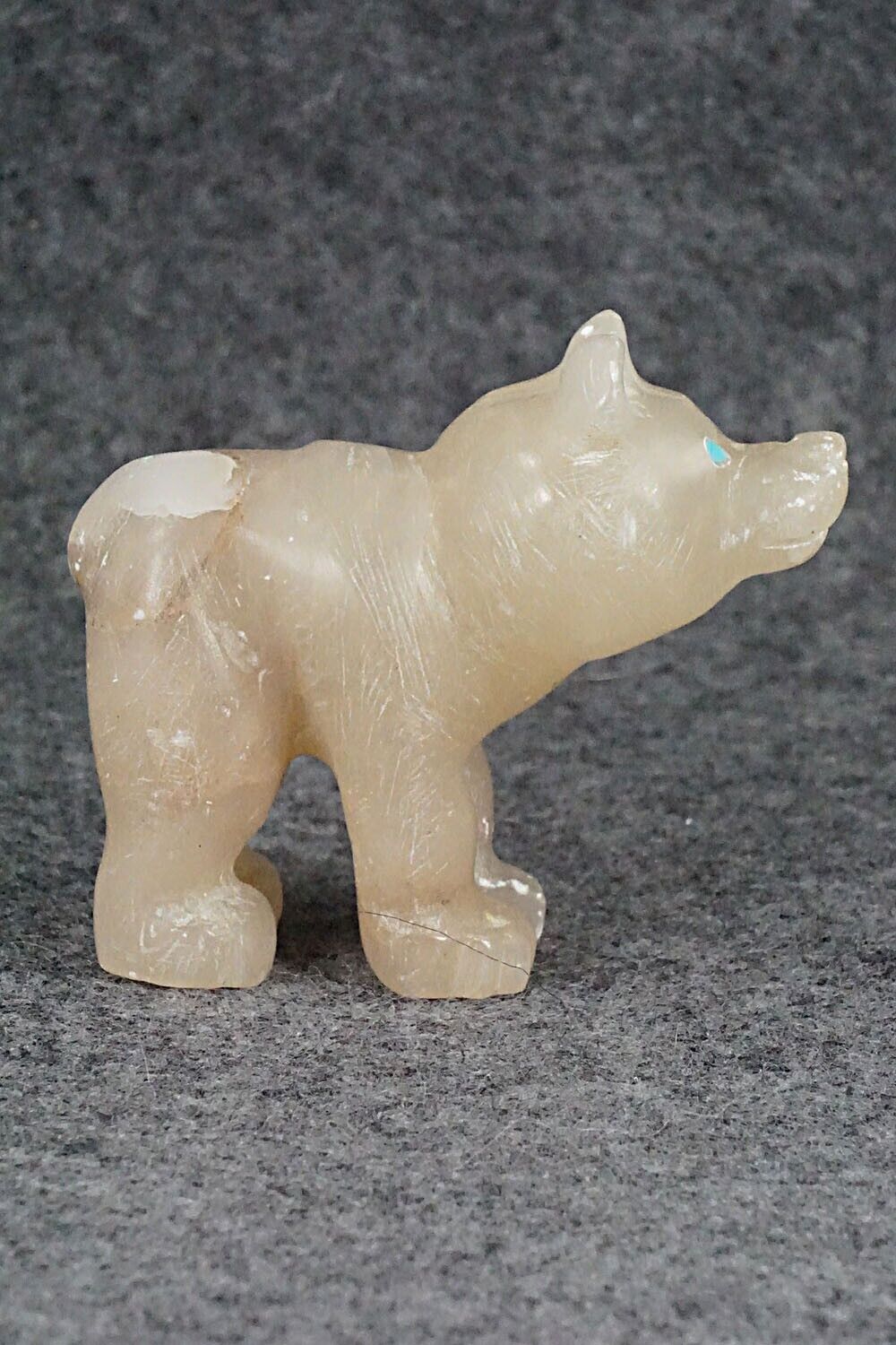 Bear Zuni Fetish Carving - Keith Beyuka