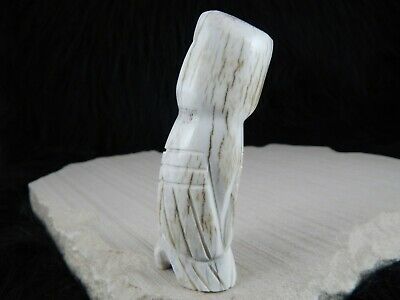 Owl Zuni Fetish Carving - Robert Weahkee - High Lonesome Trading