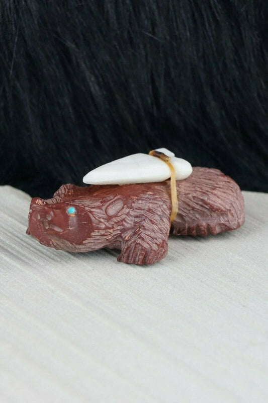 Badger Zuni Fetish Carving - Albert Eustance Jr - High Lonesome Trading