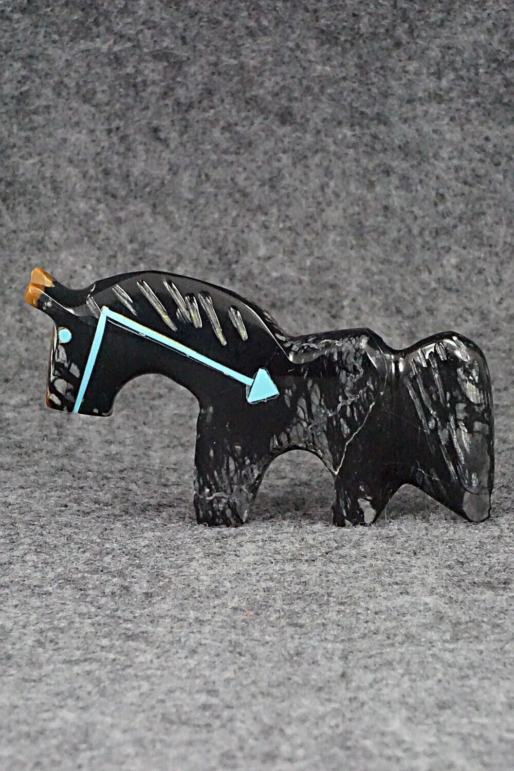 Horse Zuni Fetish Carving - Rodney Laiwakete