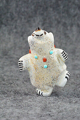 Bear Zuni Fetish Carving - Claudia Peina