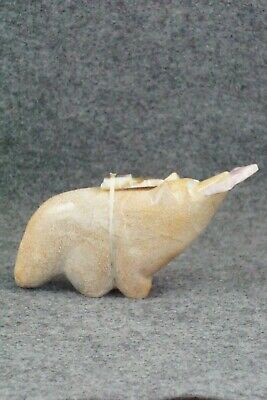 Bear Zuni Fetish Carving - Delvin Leekya