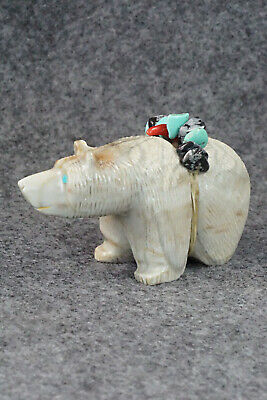 Bear Zuni Fetish Carving - Paulette Quam