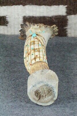 Corn Maiden Zuni Fetish Carving - Roger Shebola