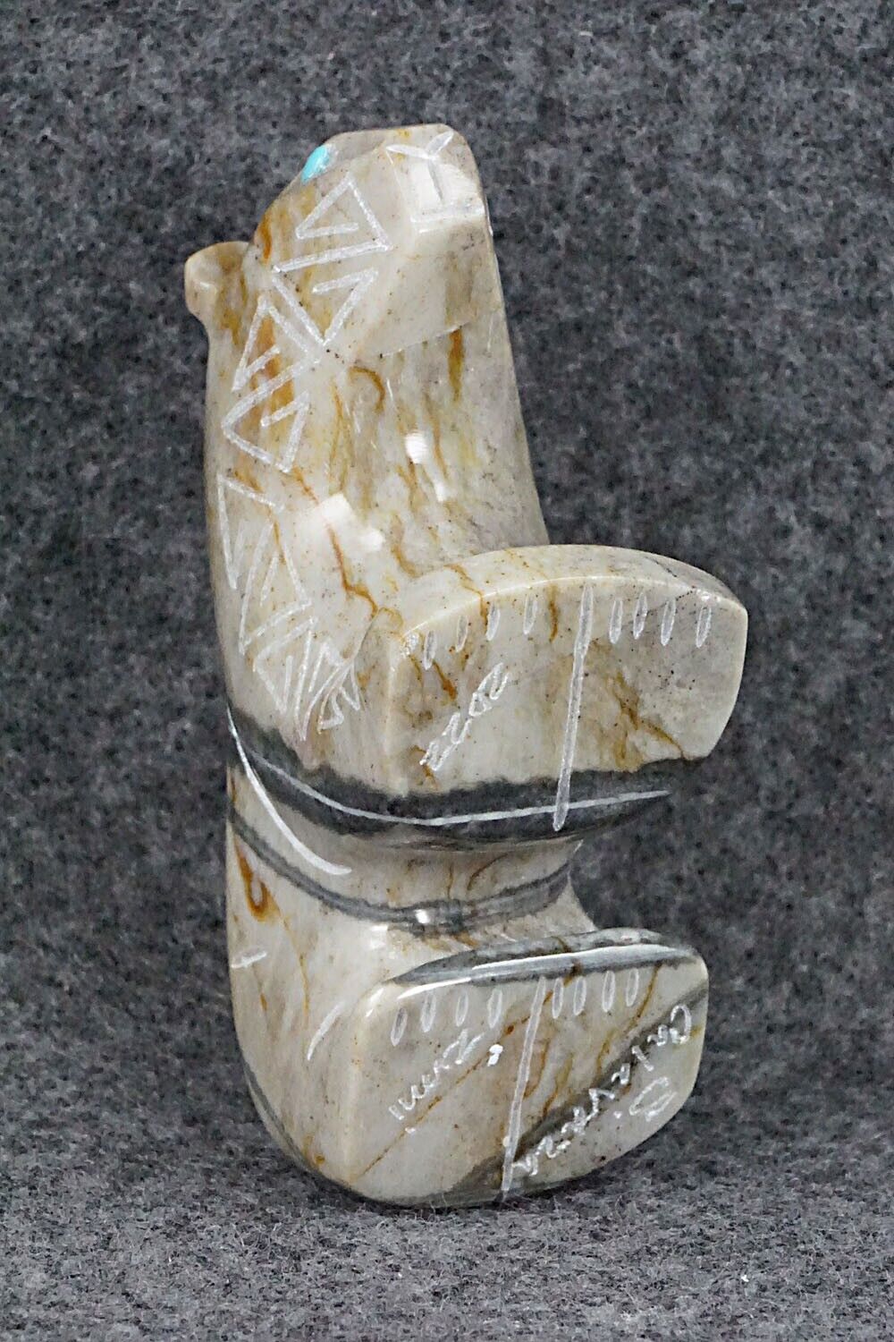 Mountain Lion Zuni Fetish Carving - Shannon Calavaza