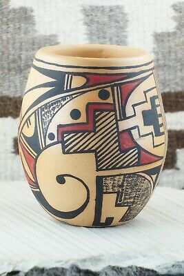 Hopi Pottery - D. Tsinnie