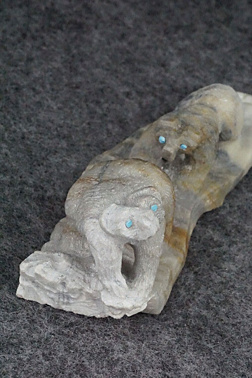 Bear and Cub Zuni Fetish Carving - Adrian Cachini
