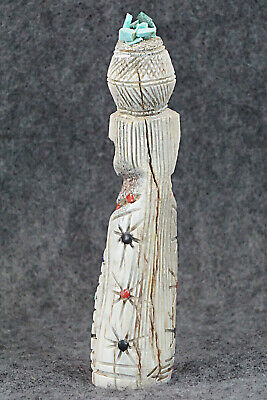 Corn Maiden Zuni Fetish Carving - Carl Etsate