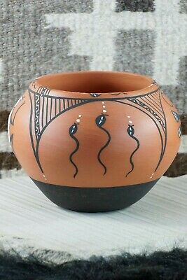 Zuni Pottery - Darla Westika - High Lonesome Trading