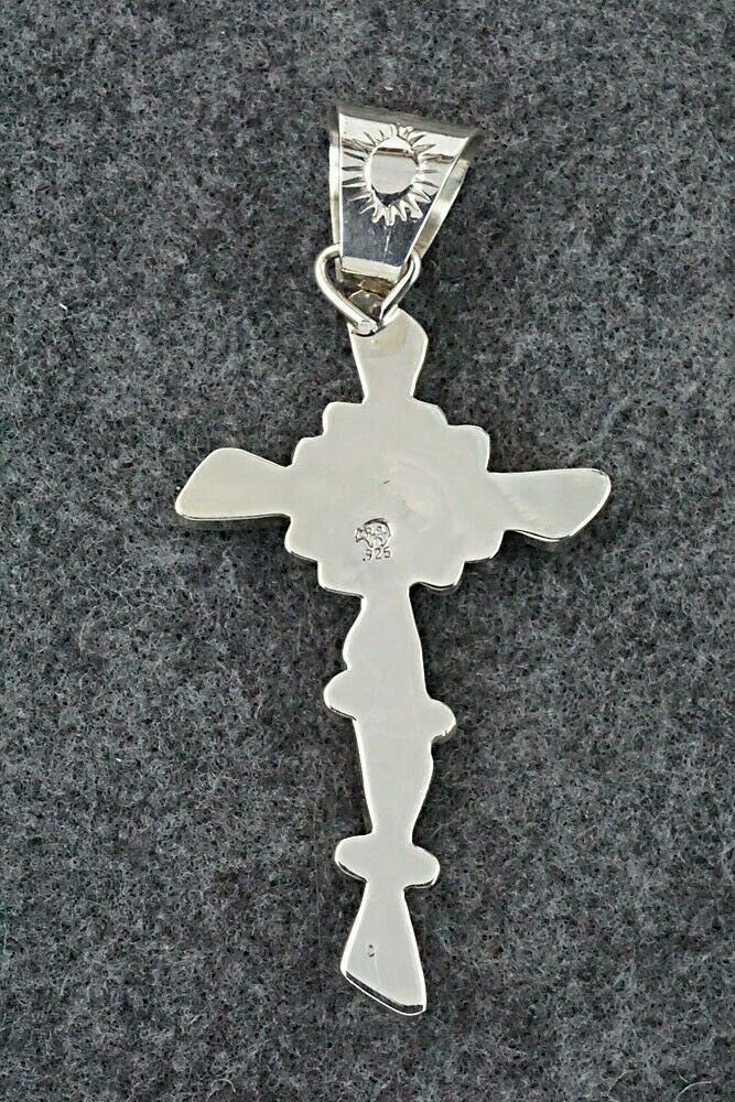 Spiny Oyster & Sterling Silver Pendant - Sheena Jack