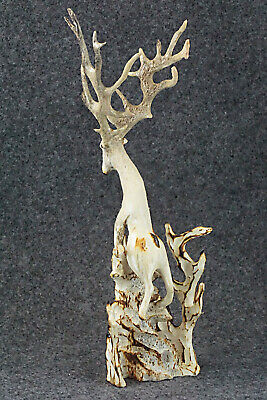 Deer Zuni Fetish Carving - Ruben Najera