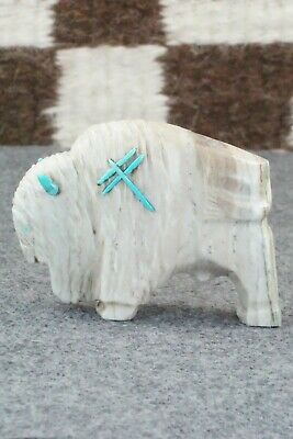 Buffalo Zuni Fetish Carving - Kevin Quam