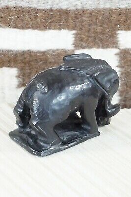 Boar Zuni Fetish Carving - Derrick Kaamasee