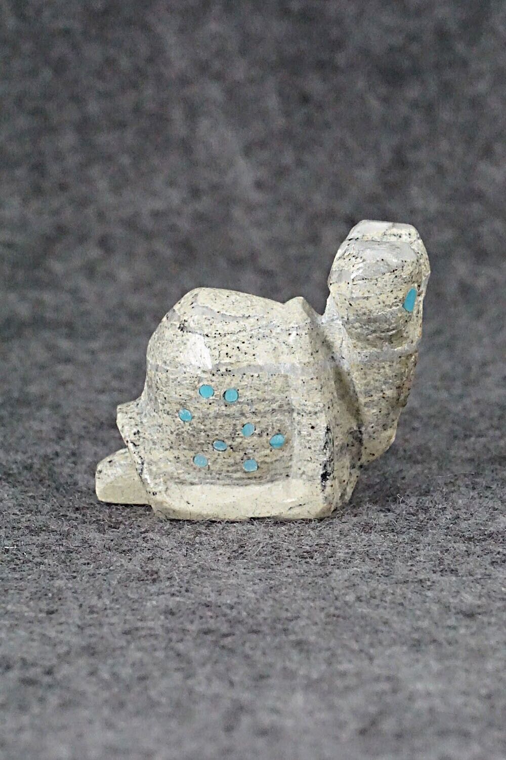 Snail Zuni Fetish Carving - Herbert Him