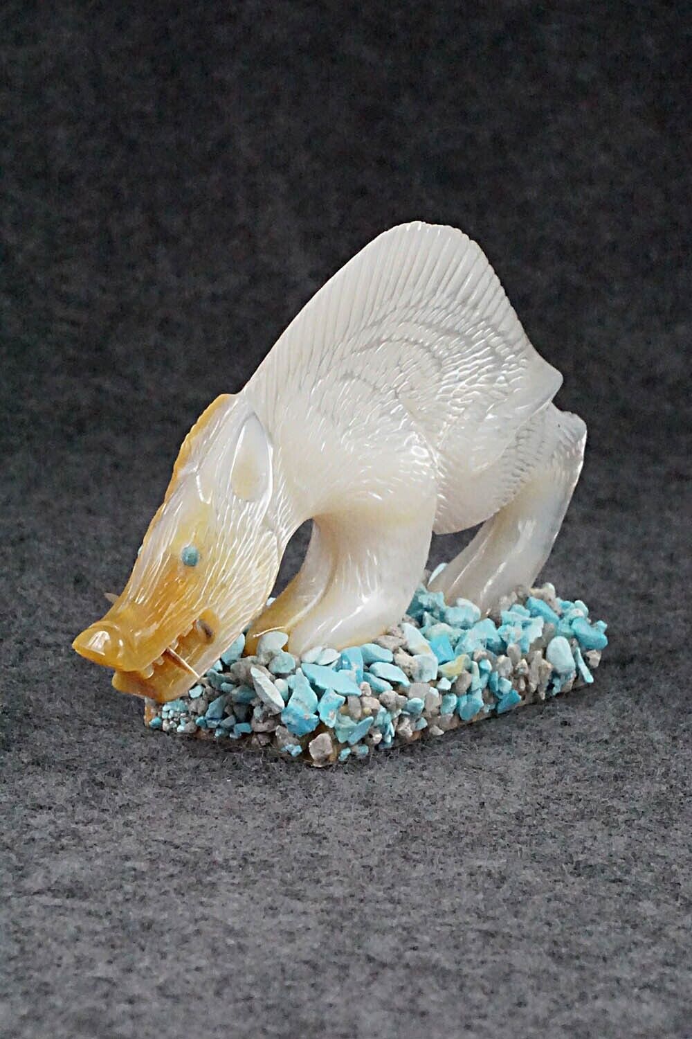 Wolf Zuni Fetish Carving - Randy Lucio