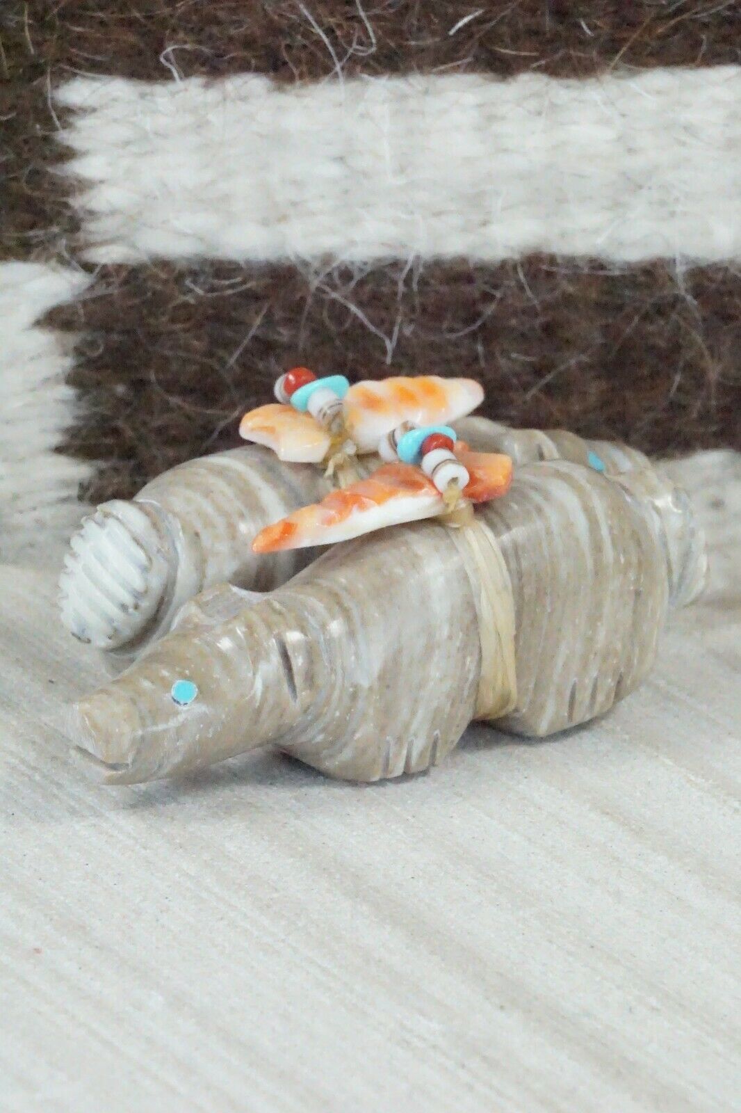 Wolf Zuni Fetish Carving - Peter Gasper