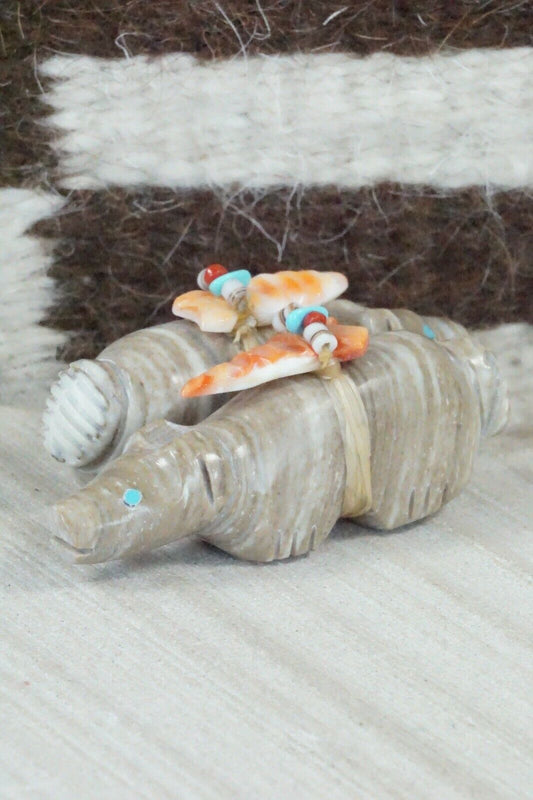 Wolf Zuni Fetish Carving - Peter Gasper