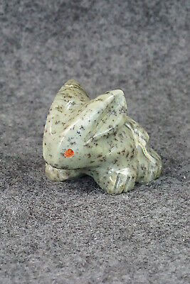 Rabbit Zuni Fetish Carving - Louise Ponchuella