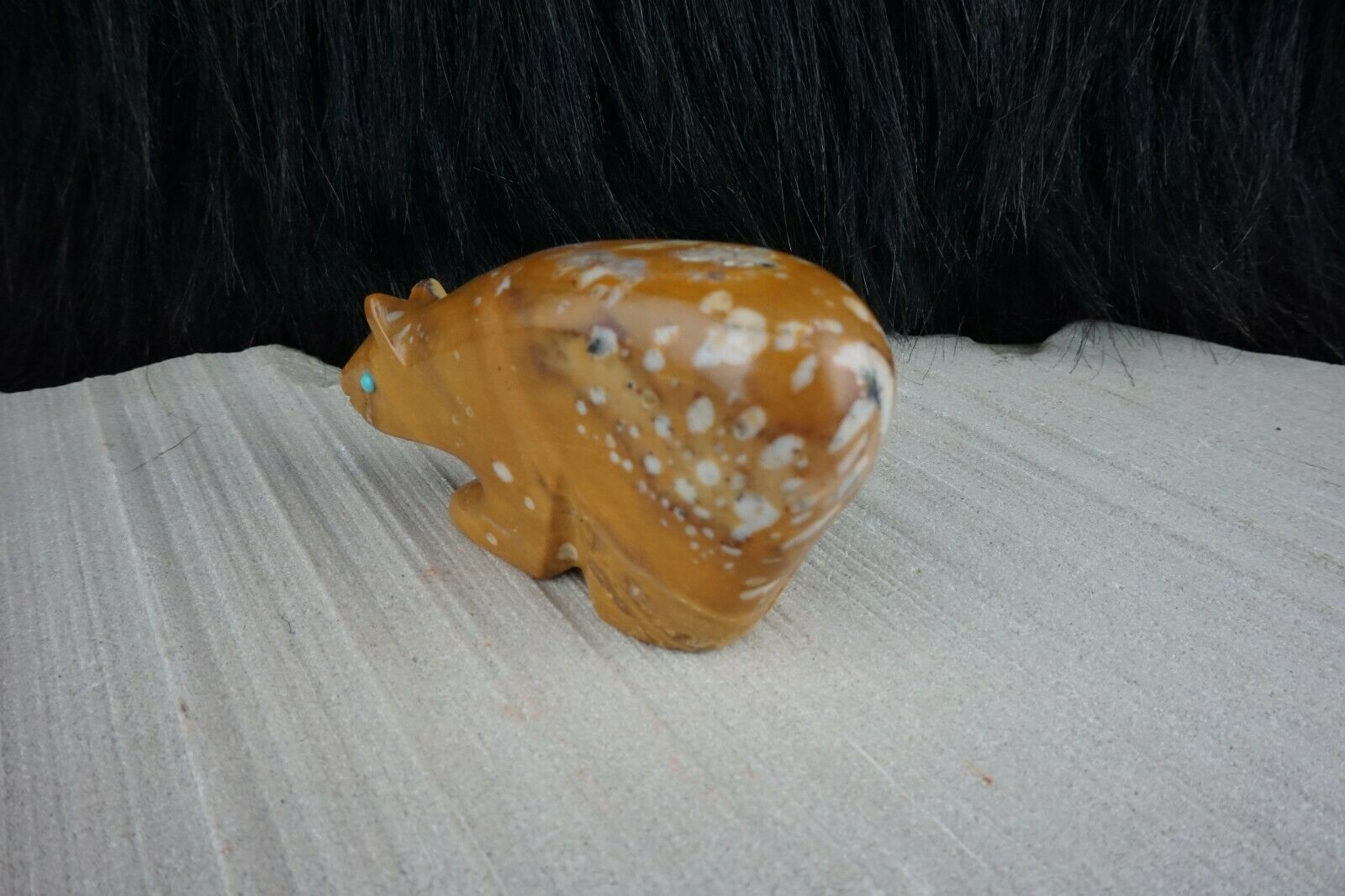 Bear Zuni Fetish Carving - Ronnie Lunasee - High Lonesome Trading
