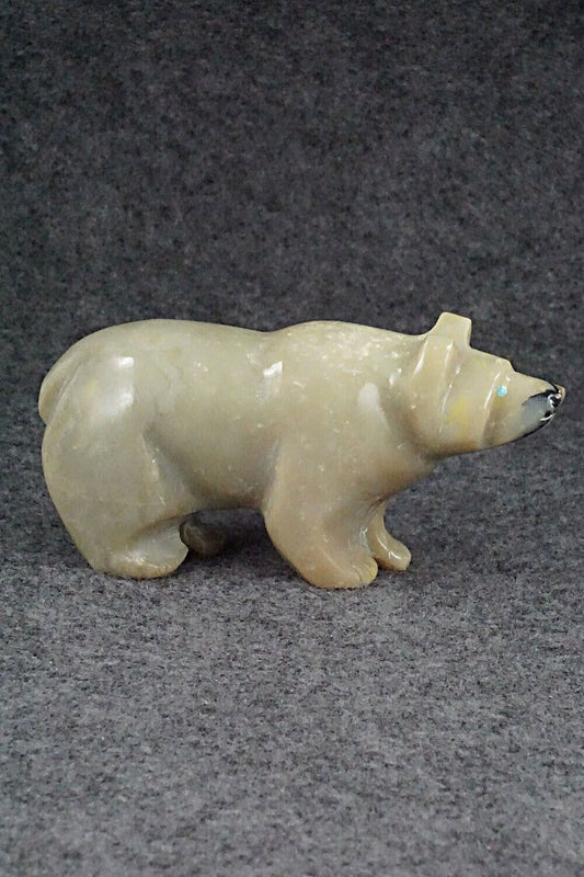 Bear Zuni Fetish Carving - Amos Pino