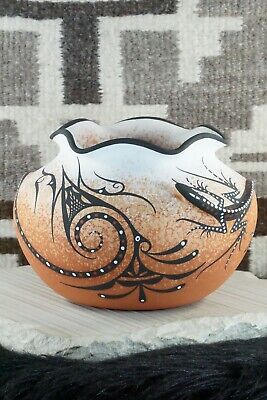 Zuni Pottery - Deldrick Cellicion