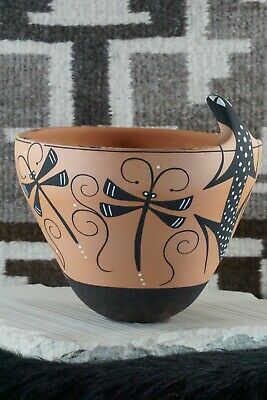 Zuni Pottery - Peynetsa