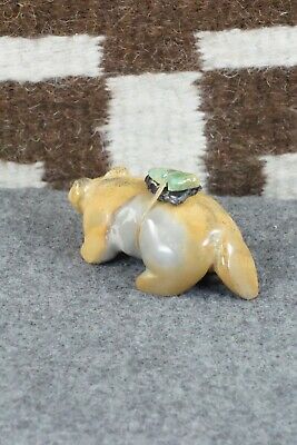 Badger Zuni Fetish Carving - Enrike Leekya