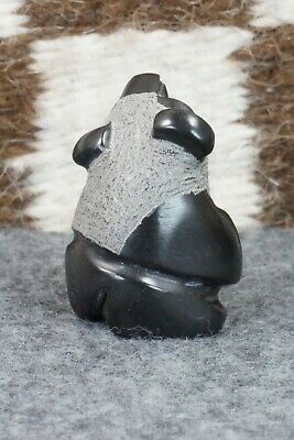 Bear Zuni Fetish Carving - Reynold Lunasee