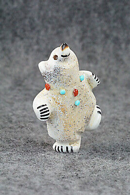 Bear Zuni Fetish Carving - Claudia Peina