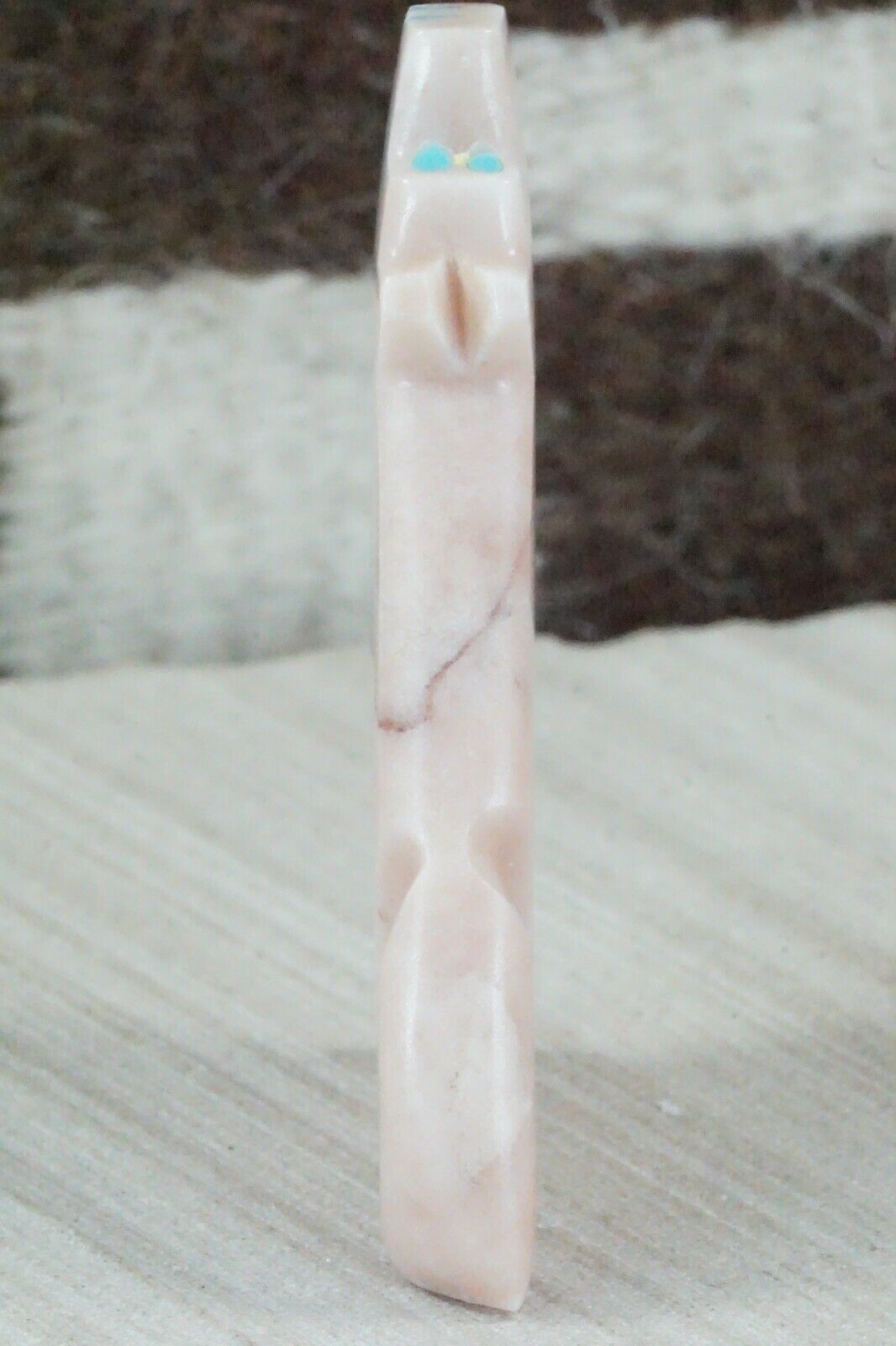 Wolf Zuni Fetish Carving - Bernard Laiwakete