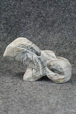 Rabbit Zuni Fetish Carving - Ariane Quam