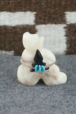 Bear Zuni Fetish Carving - Ariane Quam