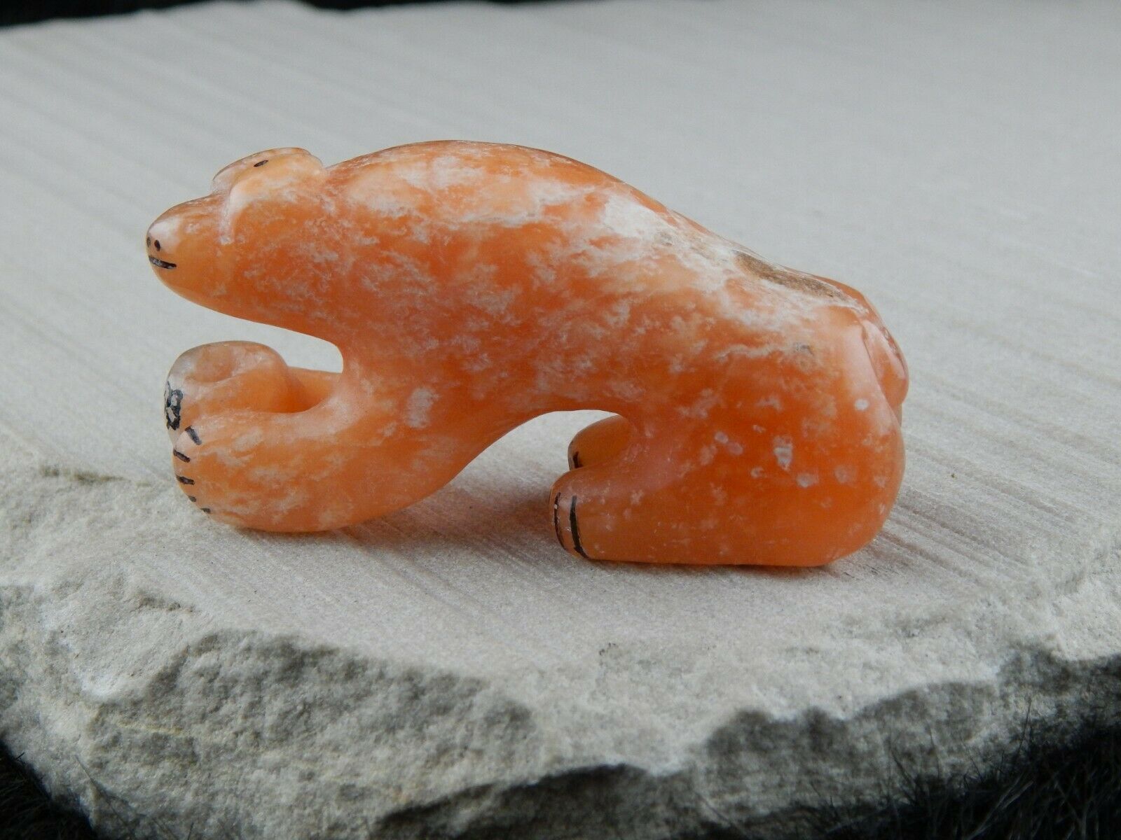 Bear Zuni Fetish Carving - Rickson Kallestewa - High Lonesome Trading