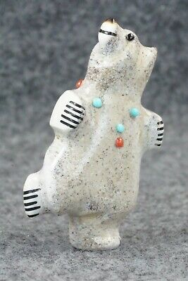Bear Zuni Fetish Carving - Claudia Peina