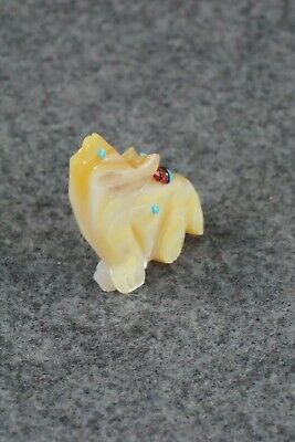Wolf Zuni Fetish Carving - Danette Laate
