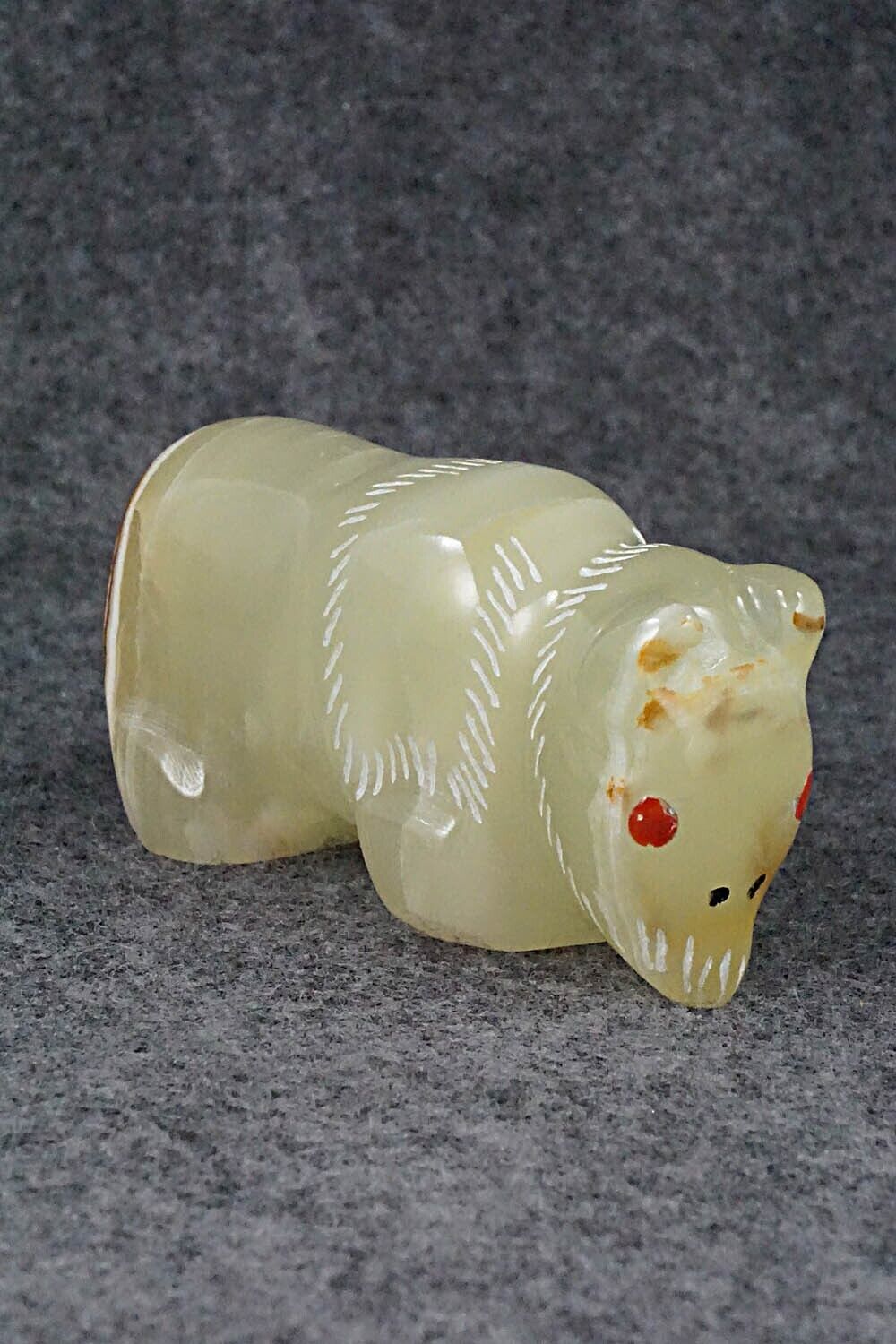 Buffalo Zuni Fetish Carving - Daniel Chattin