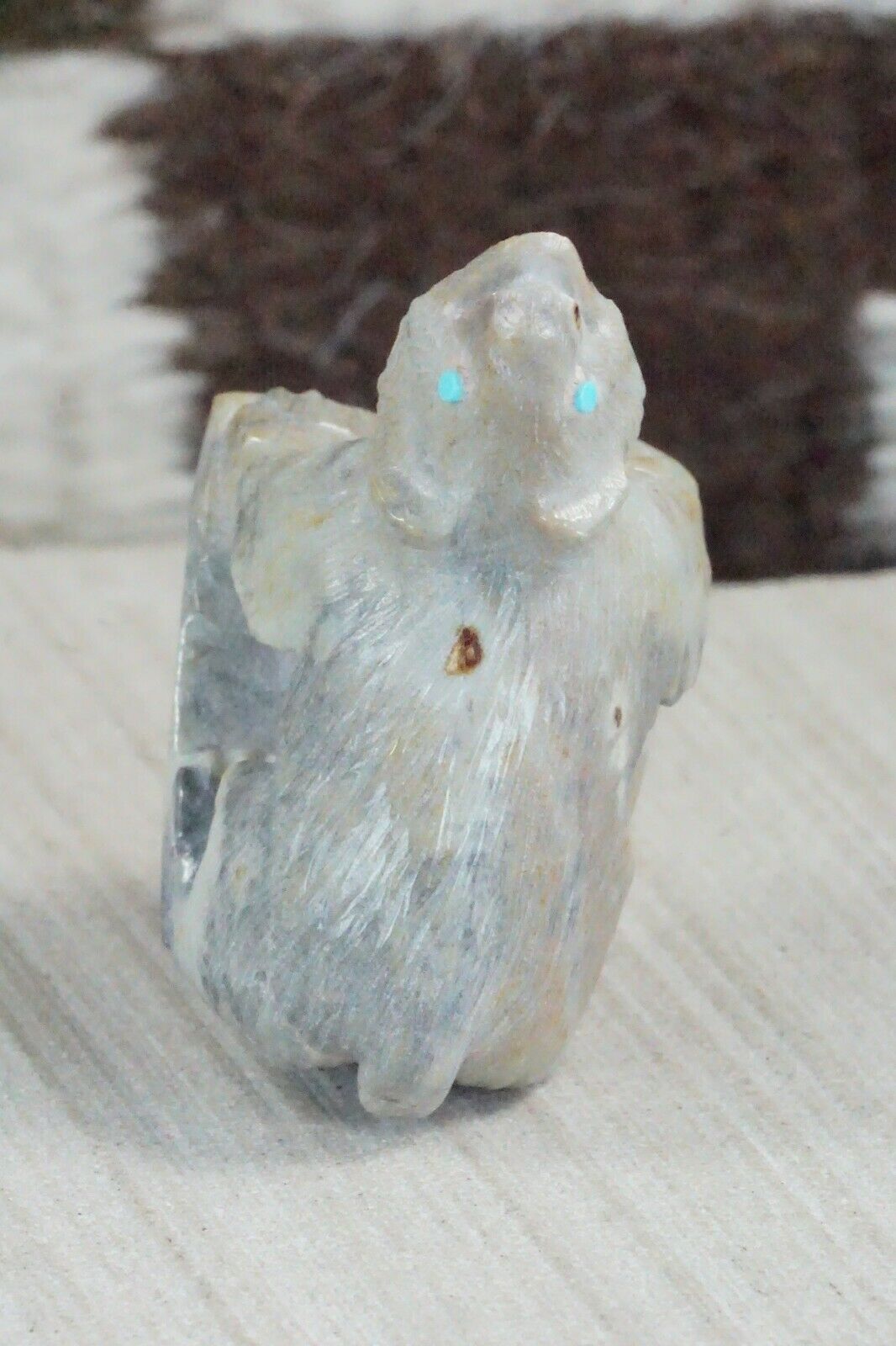 Bear Zuni Fetish Carving - Derrick Kaamasee
