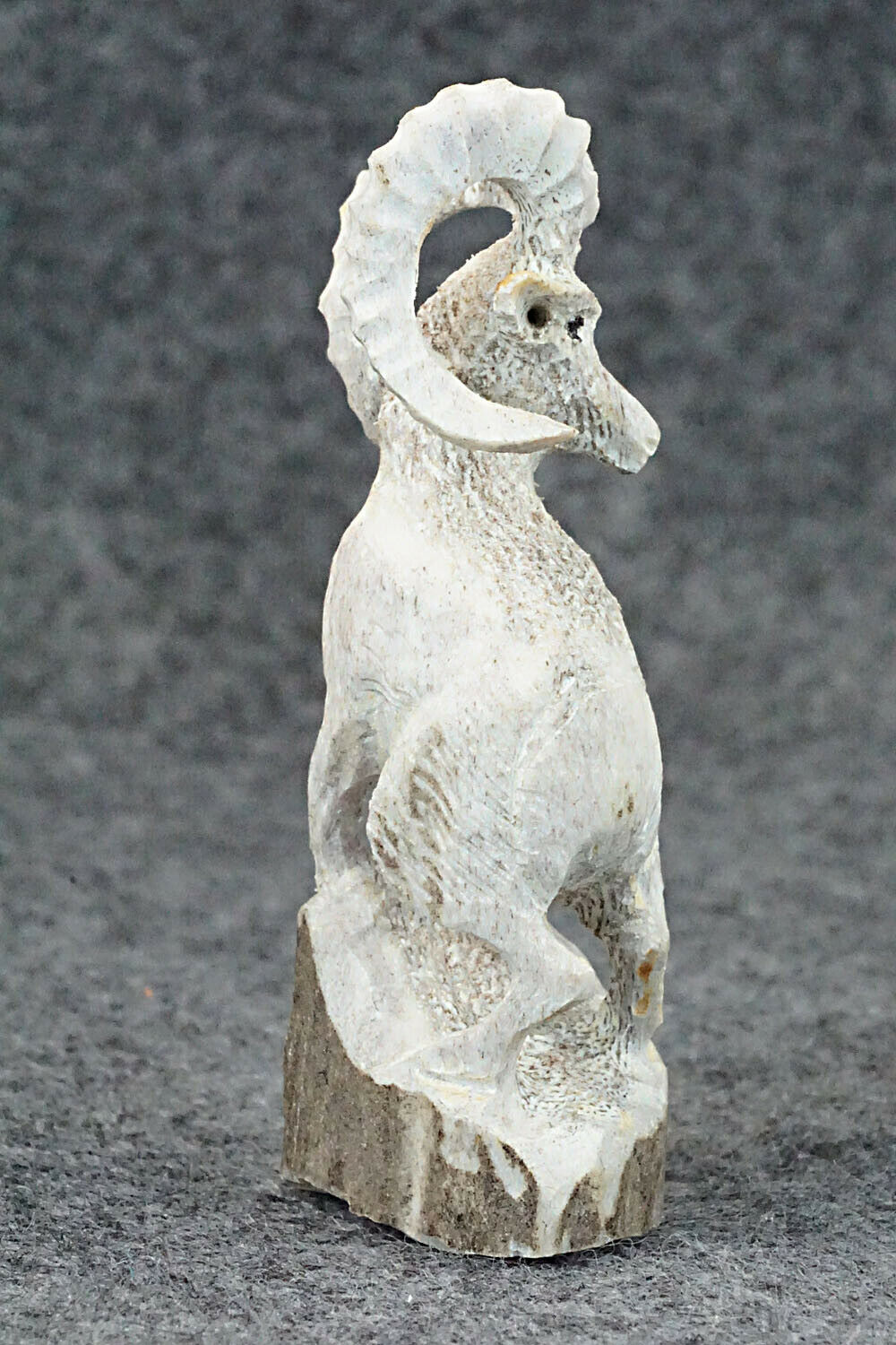 Ram Zuni Fetish Carving - Lewis Malie Jr.