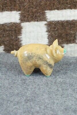 Pig Zuni Fetish Carving - Enrike Leekya