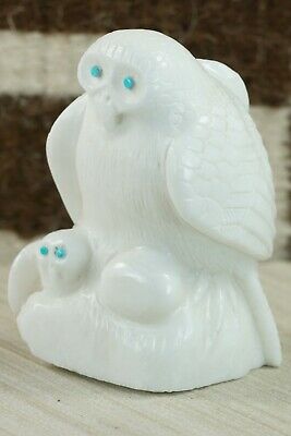 Owl Zuni Fetish Carving - Derrick Kaamasee
