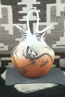 Zuni Pottery - Deldrick Cellicion