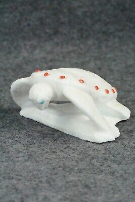 Turtle Zuni Fetish Carving - Derrick Kaamasee