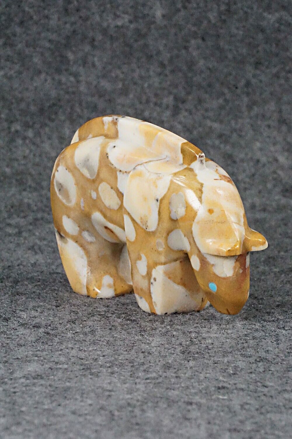 Mountain Lion Zuni Fetish Carving - Ronnie Lunasee
