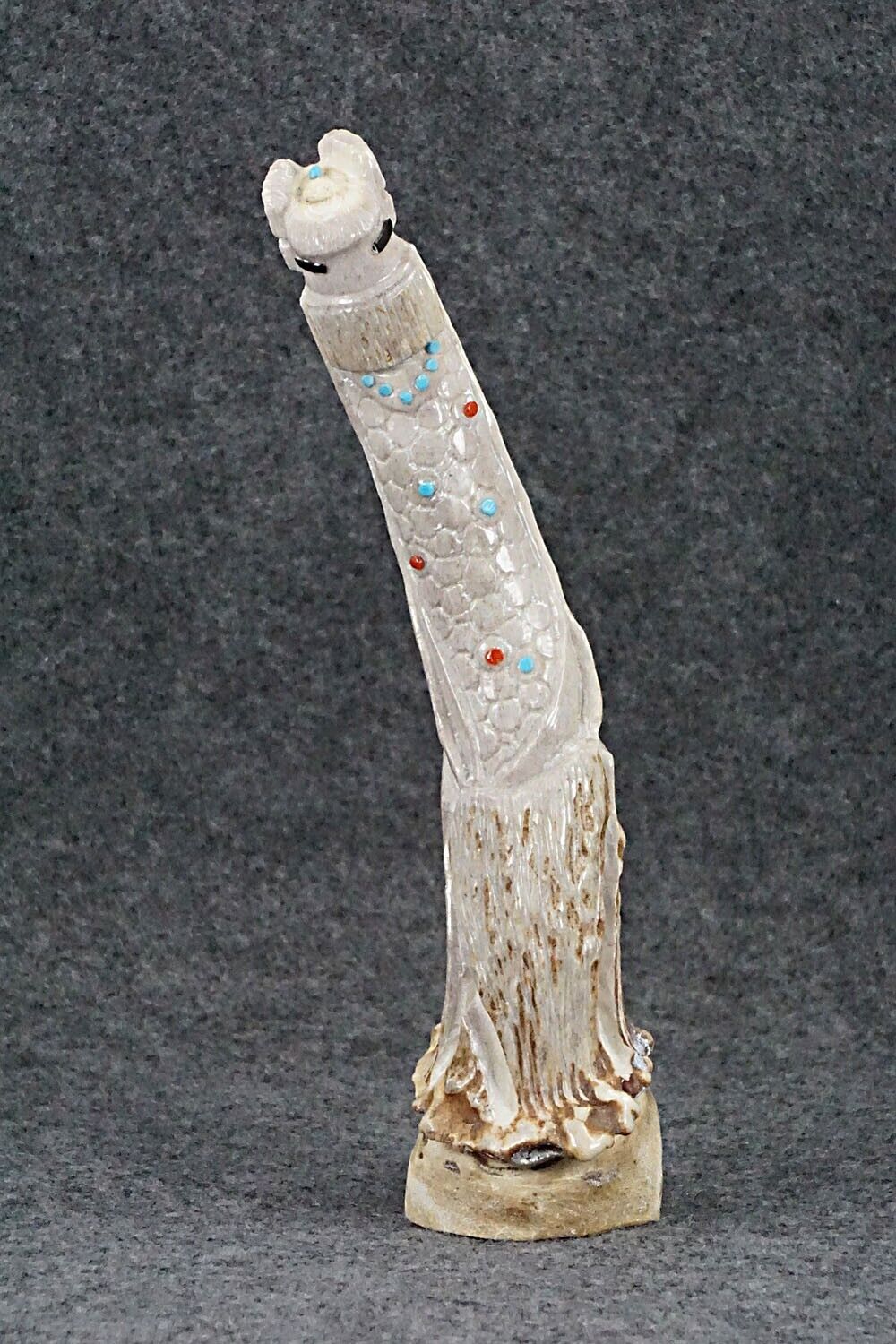 Corn Maiden Zuni Fetish Carving - Derrick Kaamasee