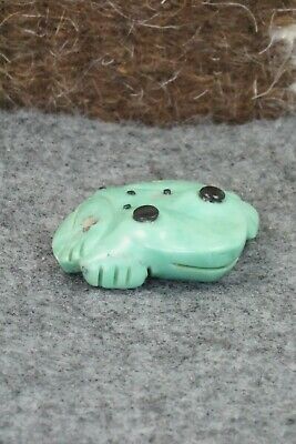 Frog Zuni Fetish Carving - Reynold Lunasee