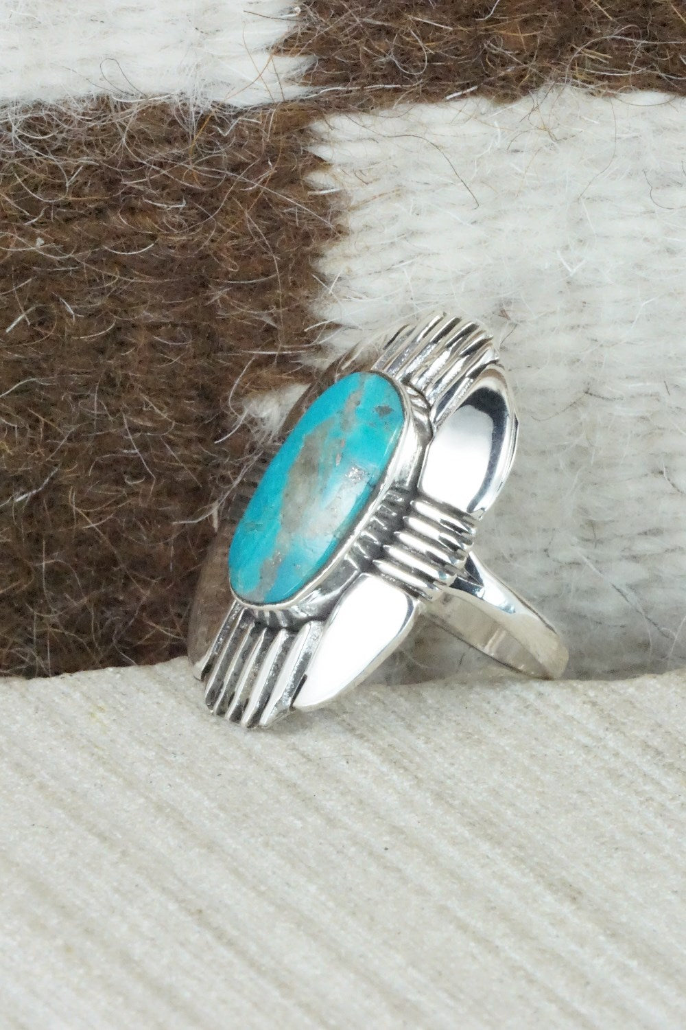 Turquoise & Sterling Silver Ring - Mike Smith - Size 7.5
