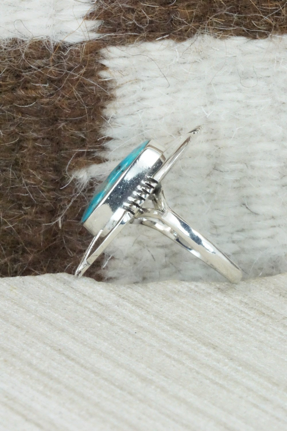 Turquoise & Sterling Silver Ring - Mike Smith - Size 7.5