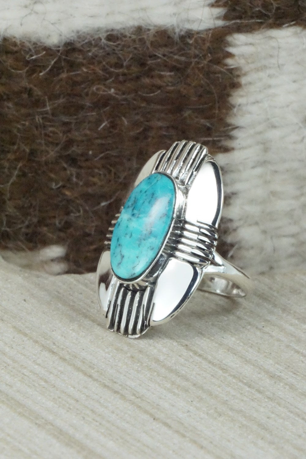Turquoise & Sterling Silver Ring - Mike Smith - Size 8.75