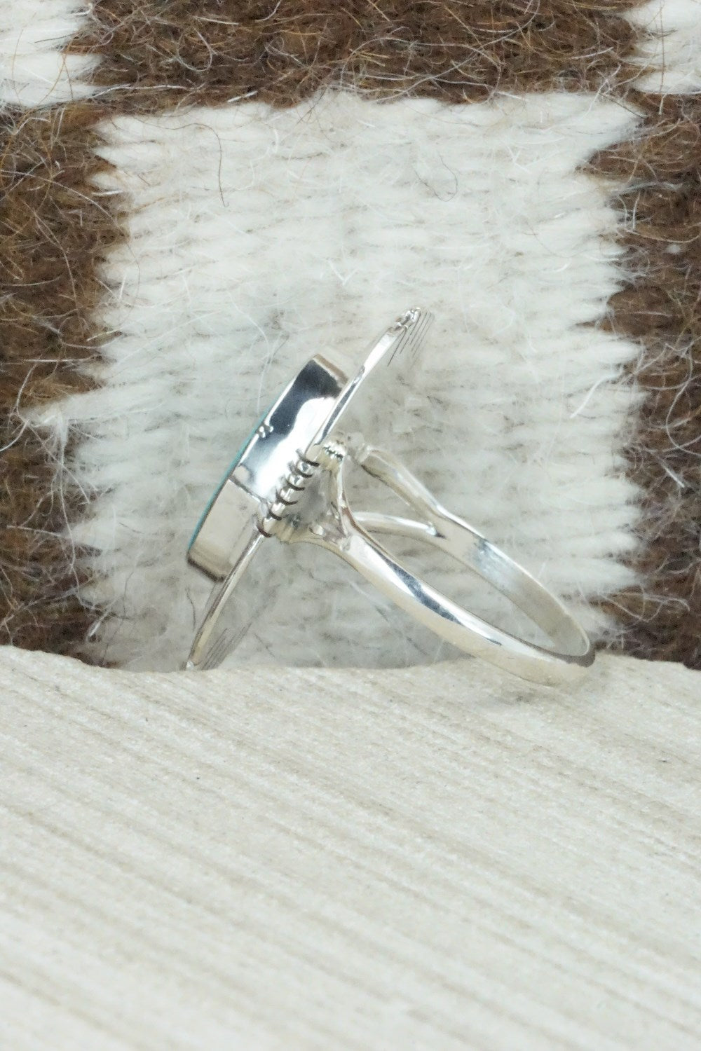 Turquoise & Sterling Silver Ring - Mike Smith - Size 11.25
