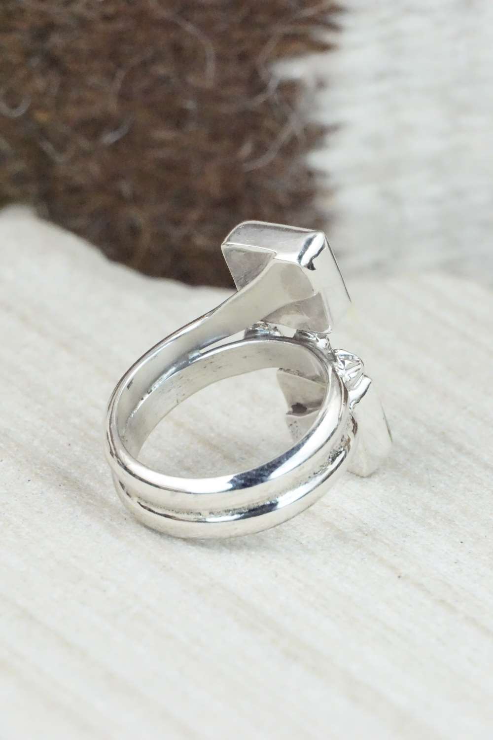 Turquoise & Sterling Silver Ring - Bobby Platero - Size 6.5
